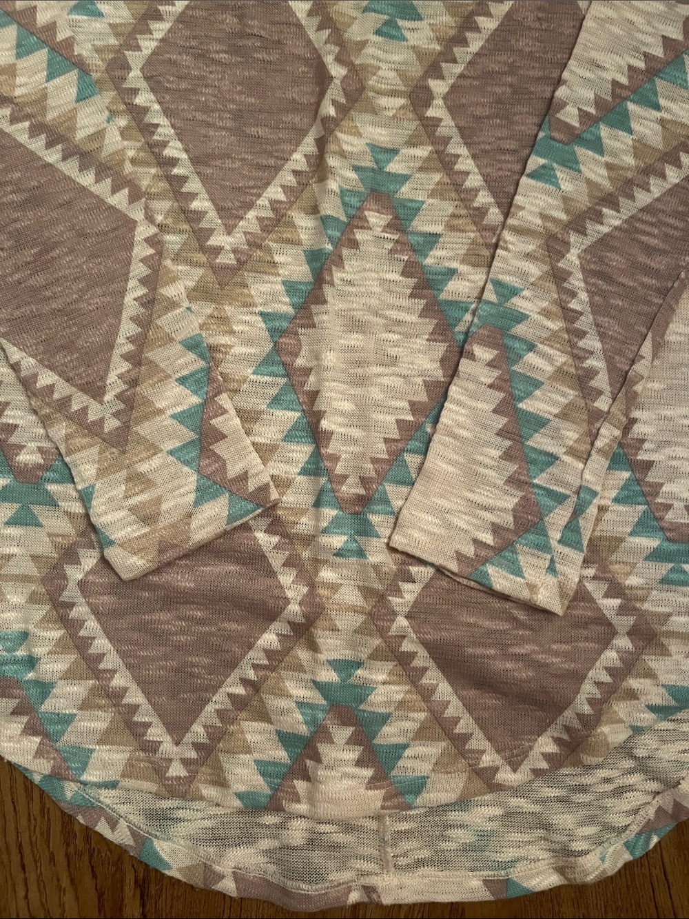 Relativity Aztec Tunic Top - Picture 3 of 6